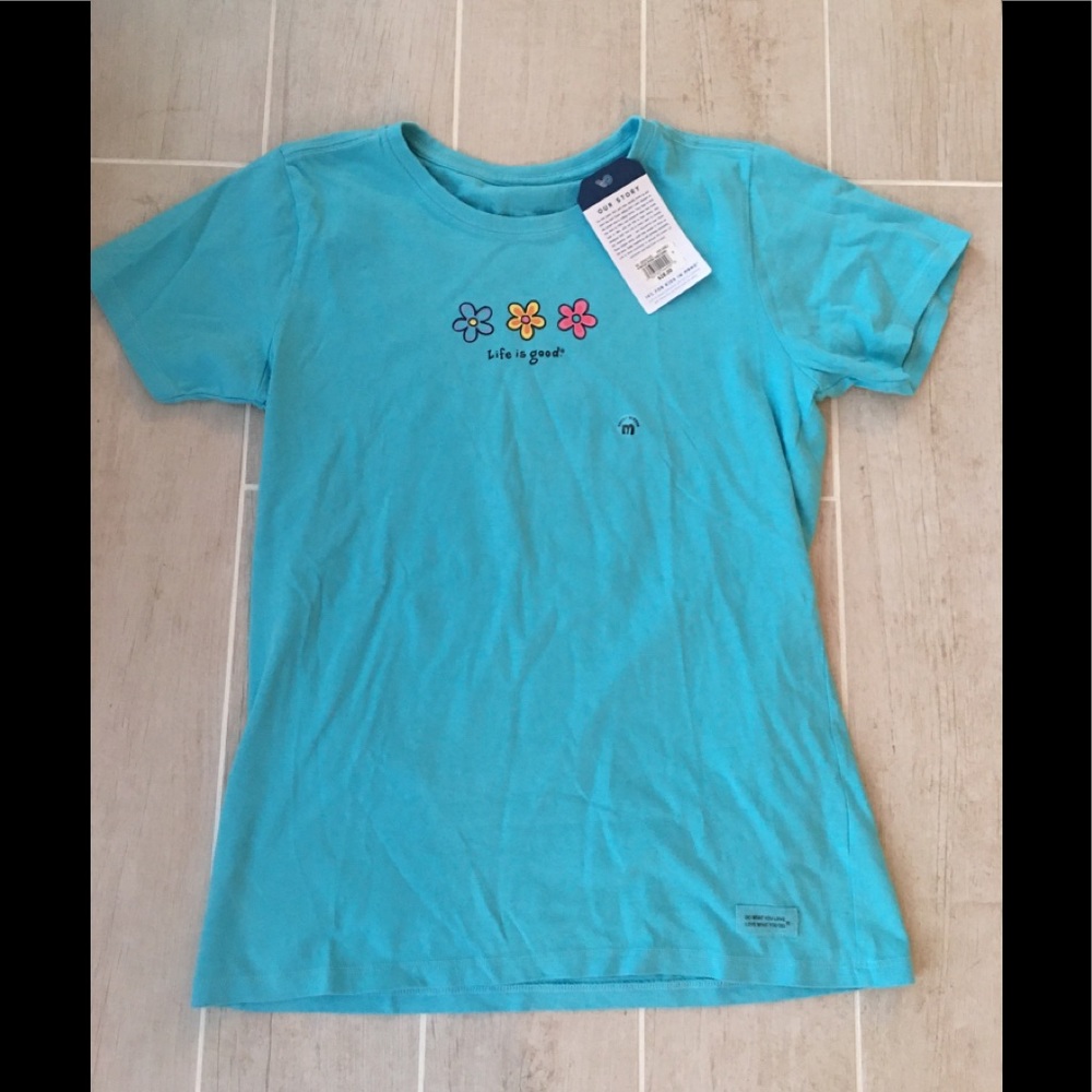NWT Three Daisies Vintage Short Sleeve Tee M